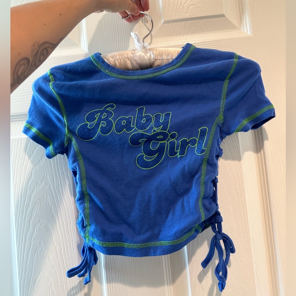 Urban Outfitters Cropped Baby Girl Tee